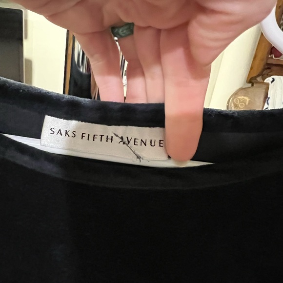 Saks Fifth Avenue velvet dress - Picture 3 of 4